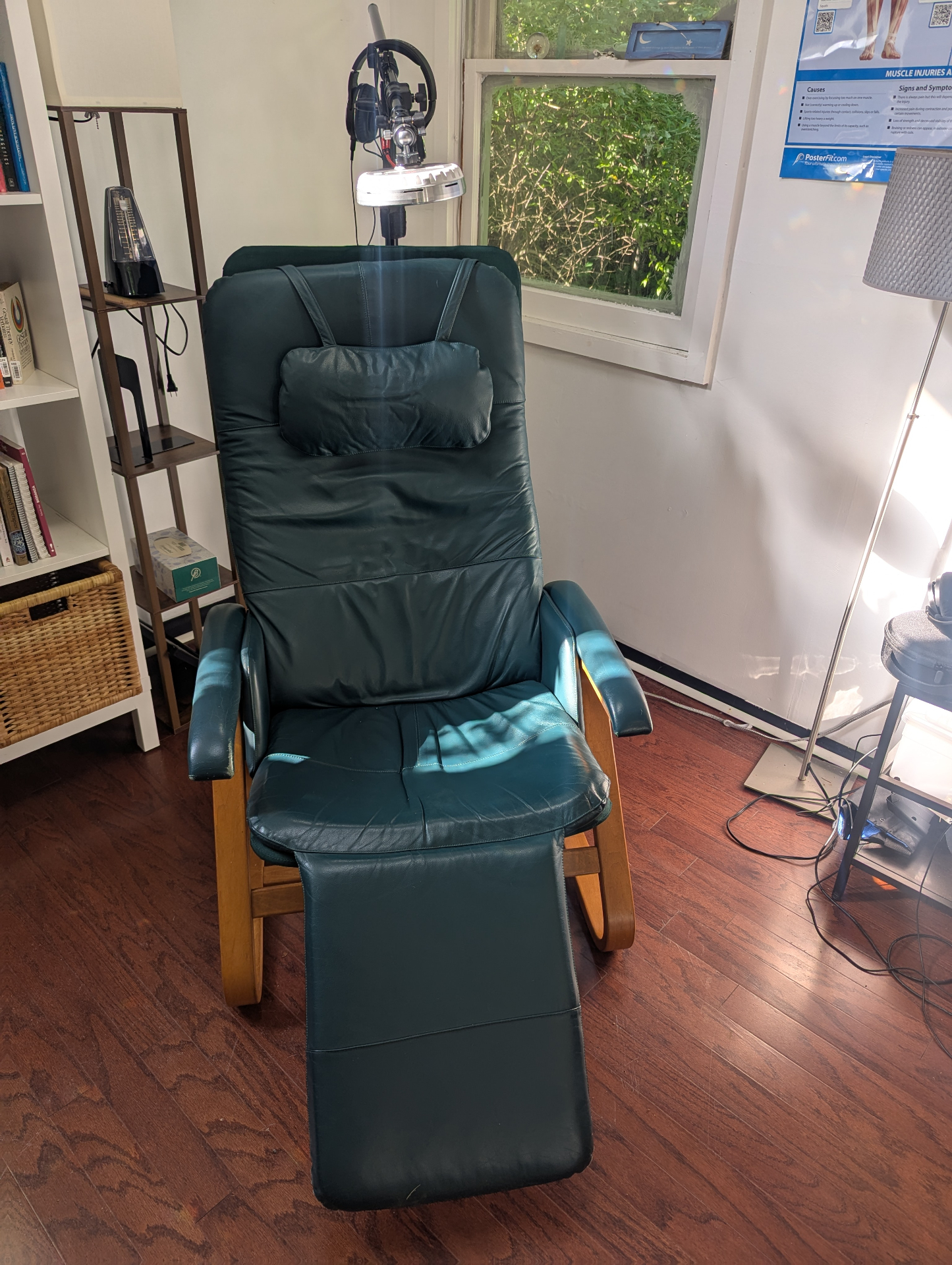 Roxiva therapy chair setup